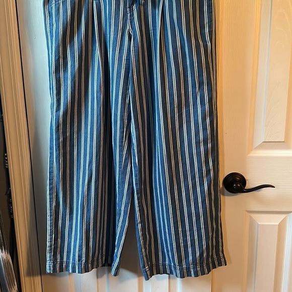 AE Striped Pants - Picture 3 of 3